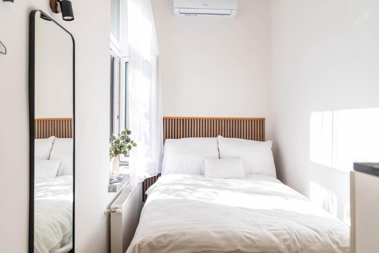 בודפשט Modern Apartment French Balkony מראה חיצוני תמונה