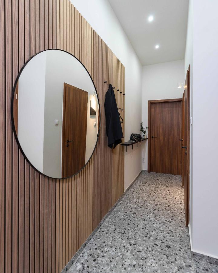 בודפשט Modern Apartment French Balkony מראה חיצוני תמונה