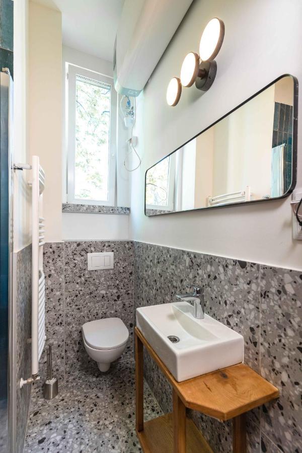 בודפשט Modern Apartment French Balkony מראה חיצוני תמונה