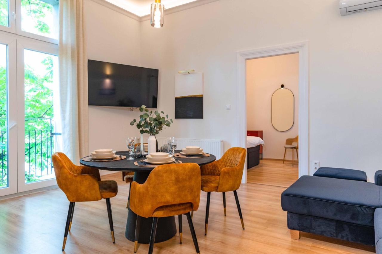 בודפשט Modern Apartment French Balkony מראה חיצוני תמונה