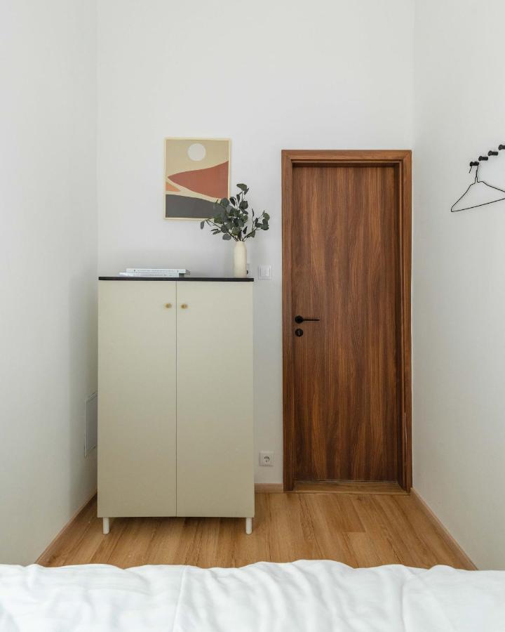 בודפשט Modern Apartment French Balkony מראה חיצוני תמונה